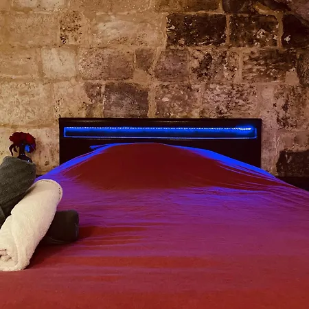 Luxe Cache Balneo Et Sauna Prives - 372