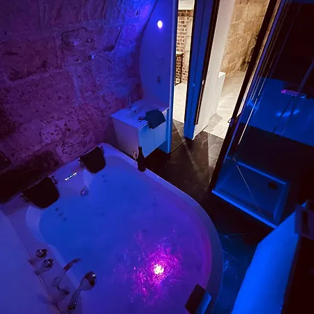 Luxe Cache Balneo Et Sauna Prives - 372 Lägenhet *