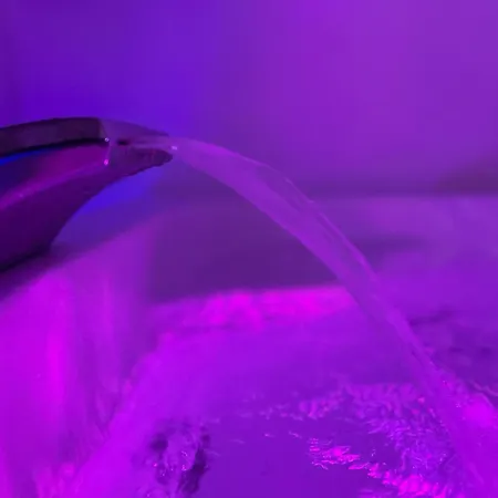 Luxe Cache Balneo Et Sauna Prives - 372 * Rouen