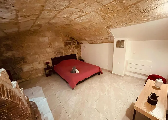 Luxe Cache Balneo Et Sauna Prives - 372 شقة *